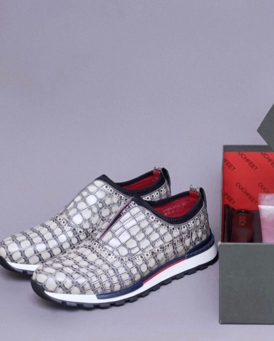 CROC PRINT SPORTS SHOE