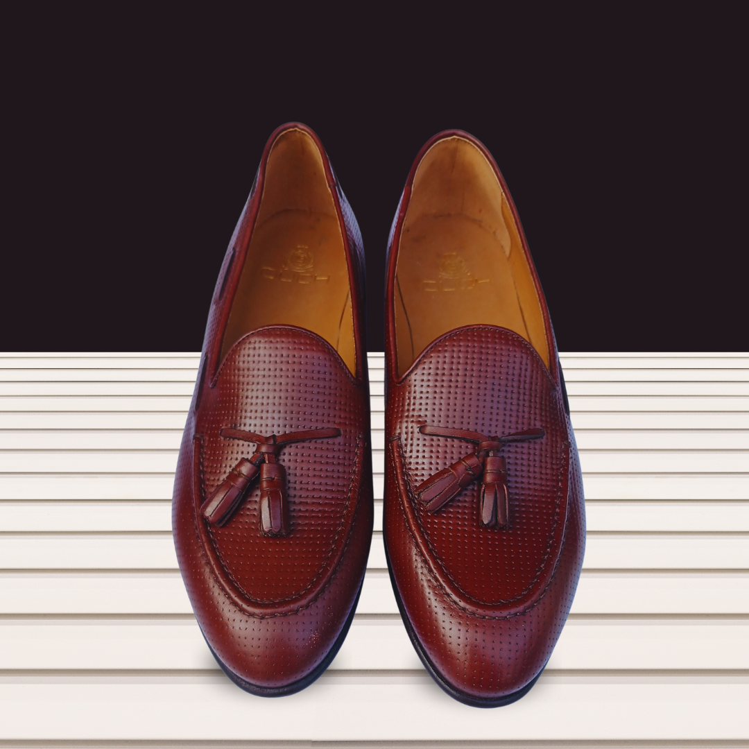 VERO CUOIO WOOVEN DESIGN WITH TASSLES – OUCH - Main Image