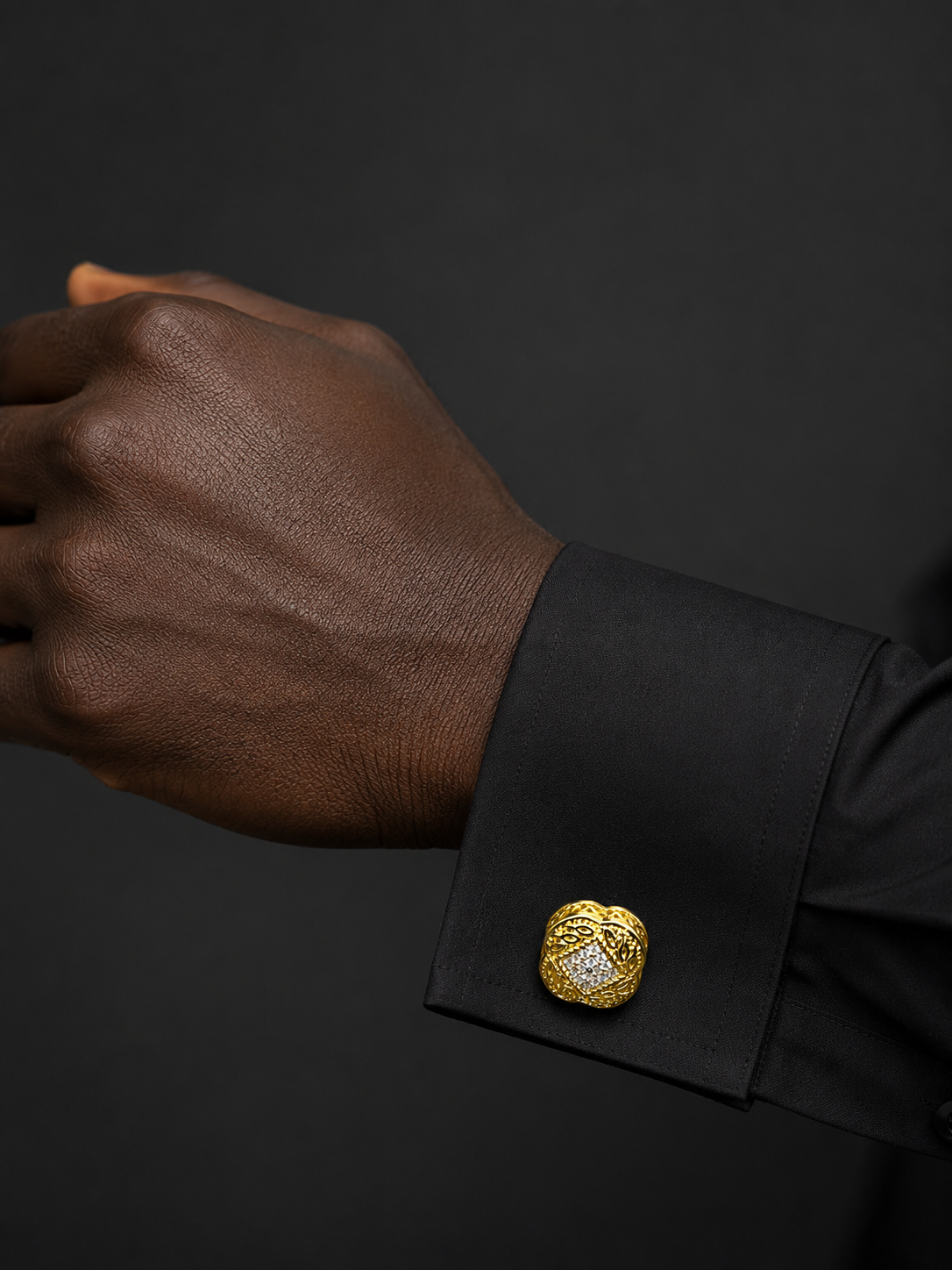ROYAL EMBLEM CUFFLINKS